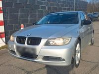 Gebraucht BMW 320 143 PS (105 kW) 2007 Silber Kombi