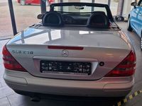 Gebraucht Mercedes SLK230 193 PS (141 kW) 1998 Silber Cabrio