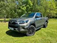 Gebraucht Toyota HiLux 204 PS (150 kW) 2022 Andere farben Pickup