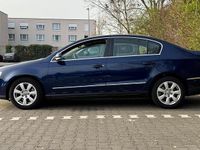 Gebraucht VW Passat Highline 150 PS (110 kW) 2005 Blau Limousine