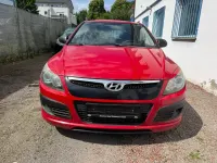 Gebraucht Hyundai i30 109 PS (80 kW) 2009 Rot Kleinwagen