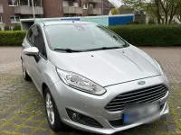 Gebraucht Ford Fiesta SYNC Edition 80 PS (58 kW) 2015 Silber Kleinwagen