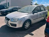 Gebraucht Ford Focus 100 PS (73 kW) 2007 Silber Kleinwagen