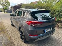 Gebraucht Hyundai Tucson Advantage 177 PS (130 kW) 2017 Grau SUV