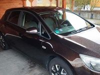 Gebraucht Opel Astra Edition 140 PS (102 kW) 2012 Braun Limousine