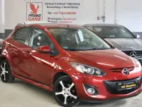 Gebraucht Mazda 2 Inclusive 95 PS (69 kW) 2013 Rot Kleinwagen