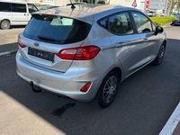 Gebraucht Ford Fiesta Trend 86 PS (63 kW) 2017 Silber Limousine