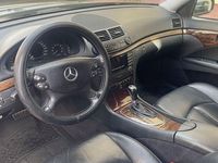 Gebraucht Mercedes E200 Classic 184 PS (135 kW) 2006 Schwarz Limousine