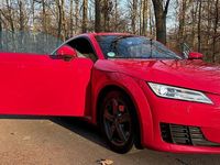 Gebraucht Audi TT Design 184 PS (135 kW) 2016 Rot Coupé