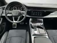 Używany Audi Q8 S-Line 381 KM (280 kW) 2022 Pomarańczowy SUV