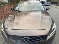 Gebraucht Volvo V60 CC 150 PS (110 kW) 2016 Braun Kombi