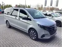Gebraucht Mercedes Vito 190 PS (139 kW) 2025 Silber Van