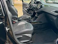 Gebraucht Peugeot 2008 120 PS (88 kW) 2017 Schwarz SUV