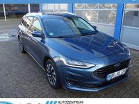 Gebraucht Ford Focus Titanium 120 PS (88 kW) 2024 Blau Kombi