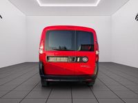 Gebraucht Fiat Doblò 95 PS (69 kW) 2012 Rot Van / Kleinbus
