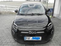 Gebraucht Fiat 500e 86 kW (118 PS) 2022 Schwarz Kleinwagen