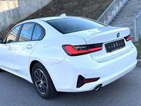 Gebraucht BMW 320 Advantage 190 PS (139 kW) 2019 Weiß Limousine
