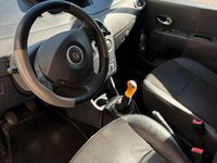 Gebraucht Renault Modus 85 PS (62 kW) 2009 Silber Van / Kleinbus