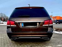 Gebraucht Mercedes E220 194 PS (142 kW) 2017 Braun Kombi