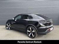 Gebraucht Porsche Macan 264 kW (360 PS) 2025 Tiefschwarzmetallic SUV