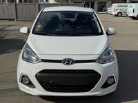 Gebraucht Hyundai i10 67 PS (49 kW) 2014 Weiß Kleinwagen