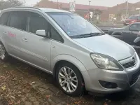 Gebraucht Opel Zafira Innovation 150 PS (110 kW) 2009 Silber Van / Kleinbus