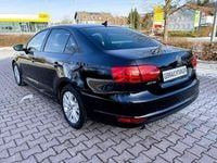 Gebraucht VW Jetta 105 PS (77 kW) 2013 Schwarz Limousine
