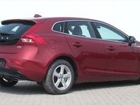 Gebraucht Volvo V40 114 PS (83 kW) 2013 Rot Kombi