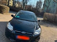 Gebraucht Ford Focus 105 PS (77 kW) 2014 Schwarz Kombi
