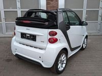 Gebraucht Smart ForTwo Cabrio 71 PS (52 kW) 2014 Weiß Cabrio