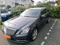 Używany Mercedes E220 170 KM (125 kW) 2011 Szary Kombi