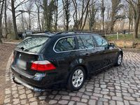 Gebraucht BMW 525 197 PS (144 kW) 2009 Schwarz Kombi