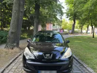 Gebraucht Peugeot 206+ 73 PS (53 kW) 2011 Schwarz Kleinwagen