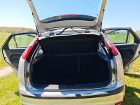 Second-hand Ford Focus 101 CP (74 kW) 2007 Argintiu Berlinǎ