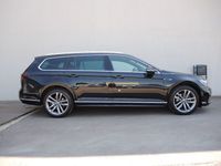 Gebraucht VW Passat R-line 200 PS (147 kW) 2021 Schwarz metallic Kombi