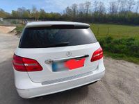 Gebraucht Mercedes B180 122 PS (89 kW) 2012 Weiß Van / Kleinbus