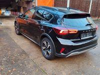 Usata Ford Focus Active 120 CV (88 kW) 2022 Nero Berlina