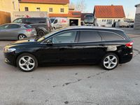 Gebraucht Ford Mondeo Titanium 160 PS (117 kW) 2018 Schwarz Kombi