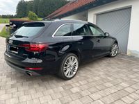 gebraucht Audi A4 Avant Sport G-tron 170PS DSG B9 8 f. bereift TOP Zustand