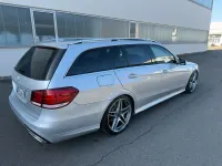 Gebraucht Mercedes E220 AMG 170 PS (125 kW) 2015 Silber Kombi
