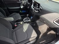 Gebraucht Kia Ceed Vision 140 PS (102 kW) 2020 Weiß Kleinwagen