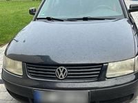 Second-hand VW Passat 101 CP (74 kW) 2000 Negru Berlinǎ