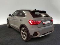 Gebraucht Audi A1 Ambiente 150 PS (110 kW) 2023 Pfeilgrau perleffekt SUV
