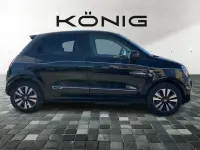 Gebraucht Renault Twingo Techno 60 kW (82 PS) 2023 Black pearlschwarz Kleinwagen