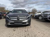 Gebraucht Mercedes GLA200 156 PS (114 kW) 2016 Mountaingrau  met. SUV