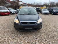 Gebraucht Ford Focus 101 PS (74 kW) 2010 Grau Limousine