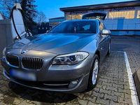 Gebraucht BMW 520 184 PS (135 kW) 2011 Grau Kombi