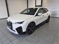 Gebraucht BMW iX 239 kW (326 PS) 2024 Weiß SUV
