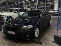 Gebraucht BMW 530 258 PS (189 kW) 2011 Blau Limousine