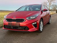 Gebraucht Kia Ceed 136 PS (100 kW) 2021 Rot Kleinwagen